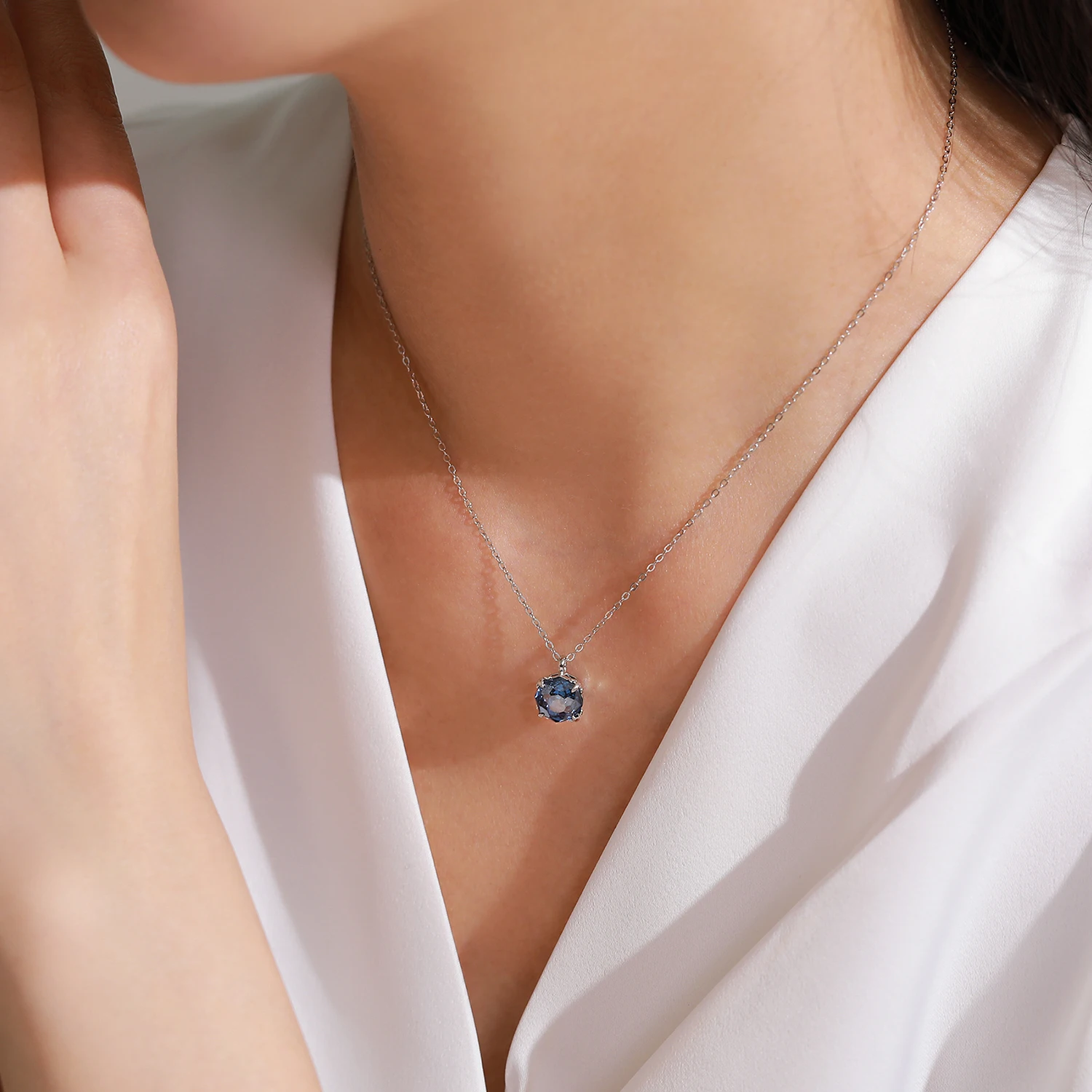 Ailmay Elegant 925 Sterling Silver Royal Blue Zircon Pendant Necklace For Women Holiday Birthday Gift Mother's Day Trendy Gift