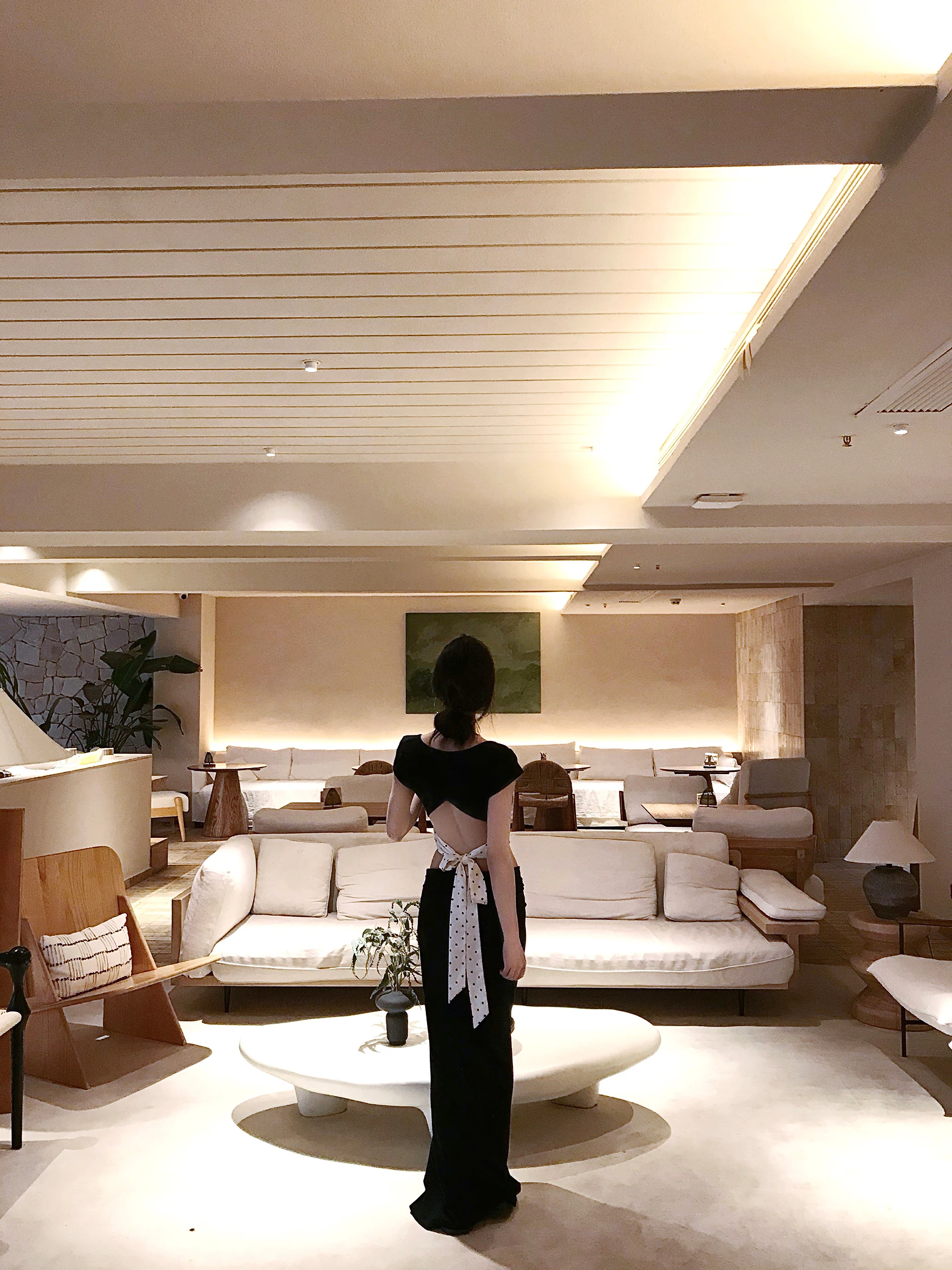 

Платье Ruanrui фасона «русалка» с длинным рукавом, со встроенным бюстгальтером, с поясом, кружевное, с асимметричным подчеркиванием изгибов талии