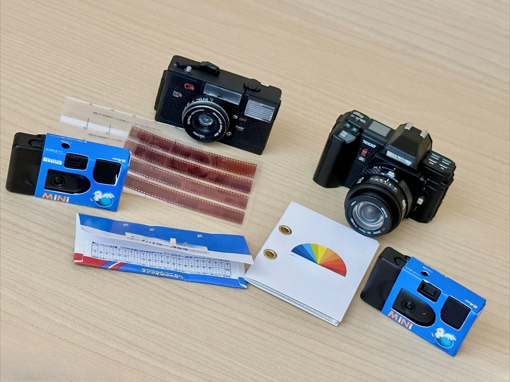 Kenelephant capsulespeelgoed Camera Miniature Collection schietapparatuur Negatieve filmfotoalbum voor 1/12 poppenhucijfers