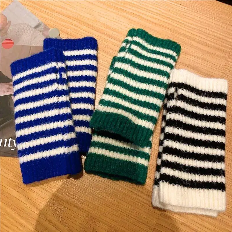 

Y2K Striped Knitted Arm Warmer Wool Knitting Warm Half Gloves 21cm Fingerless Gloves Knit Arm Sleeves Outdoor Wrist Gloves