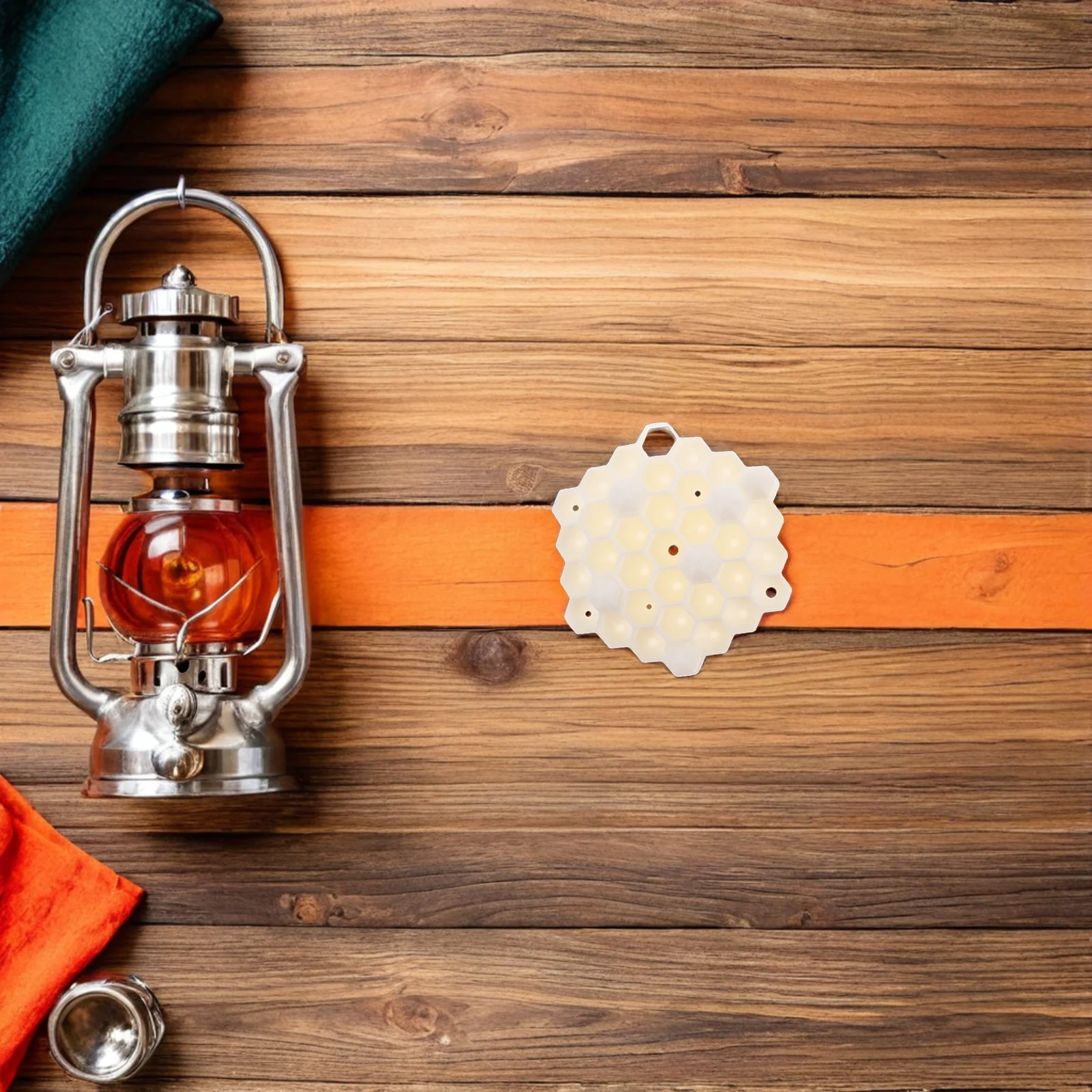 

2pcs Artificial Honeycomb Decor Realistic Faux Beehive Ornament For Garden Patio Yard Outdoor Wall Hanging Courtyard Display