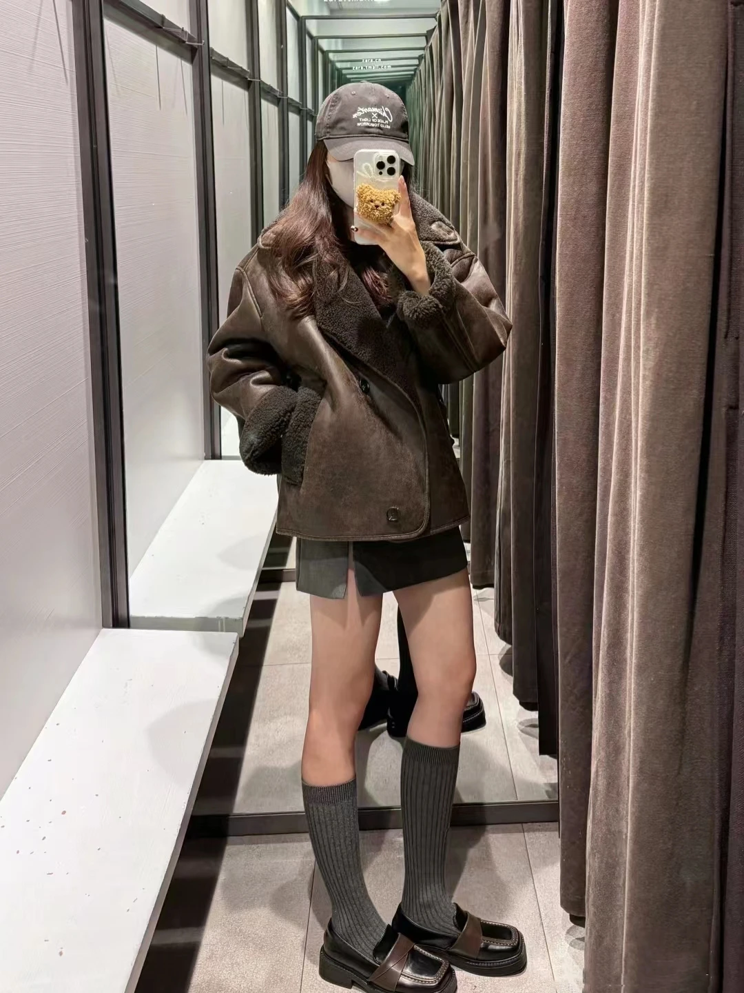 خريف شتاء جديد وصول المرأة على الوجهين فرو الضأن Jaet طوق معطف ألياف البوليستر طويل Sve منتظم صالح لون نقي