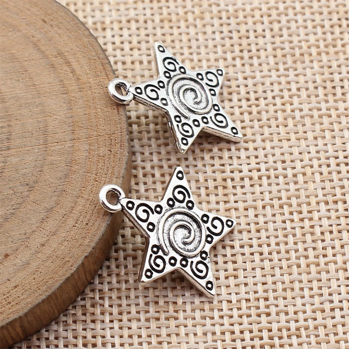 20pcs 22x19mm(0.87x0.75inch) Antique Silver Color Swirl Star Charms Pendants DIY Jewelry Making Accessories