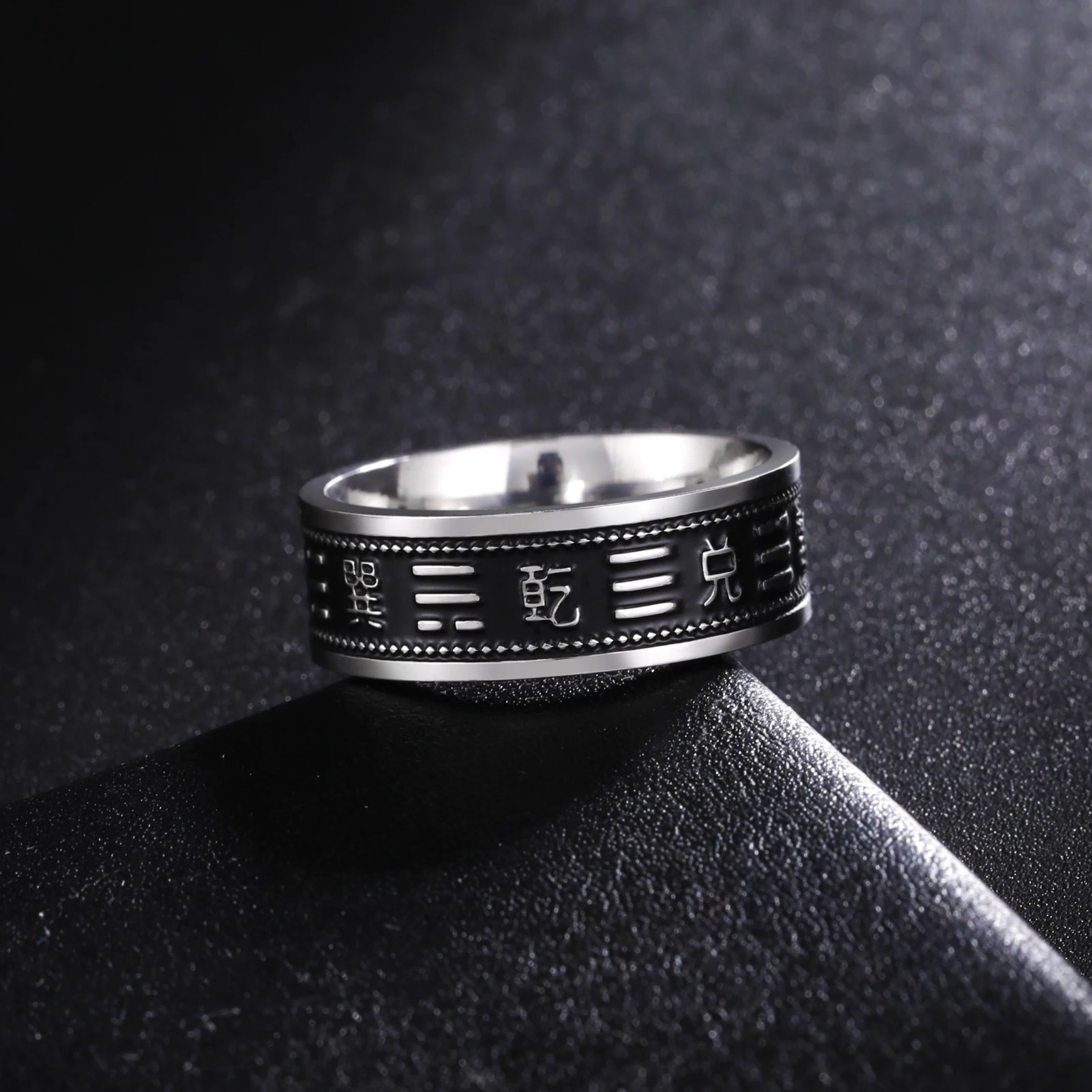 HIPEE New Vintage Qiankun Bagua Rotatable Ring Taoist Rings For Men Retro Protection Taiji Qiankun Bagua Chinese New Year Ring