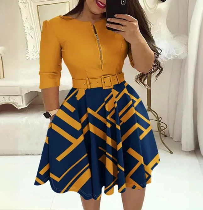 

2024 Women's New Summer Skirt Tight and Sexy Chest Zipper Half Sleeve Bundle Waist Round Neck Square Stripe Printed Dress