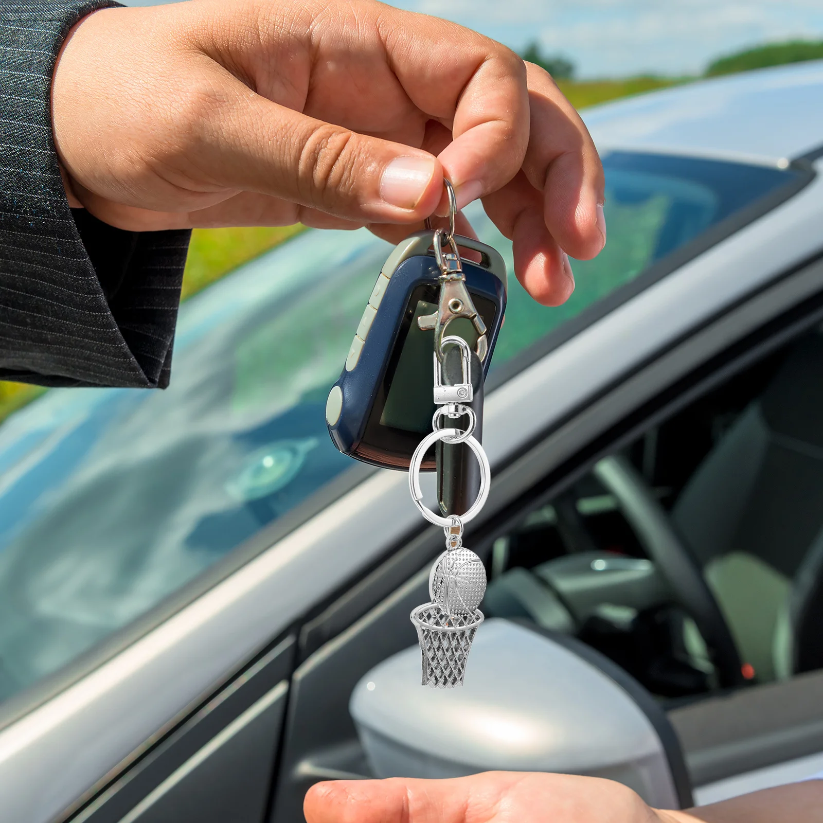 พวงกุญแจมินิบาสเก็ตบอล ดีไซน์ไม่ซ้ำใคร ของที่ระลึกสุดพรีเมียมสำหรับผู้ชื่นชอบกีฬา นักกีฬา และผู้สนับสนุนในชีวิตประจำวัน