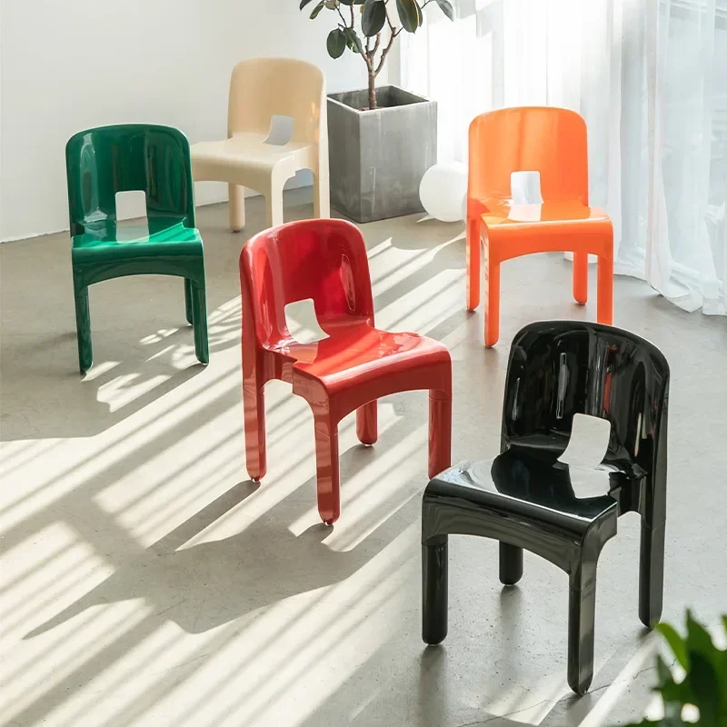 Medieval chair Internet celebrity restaurant plastic chair Nordic style simple coffee shop milk tea shop backrest replica dinin