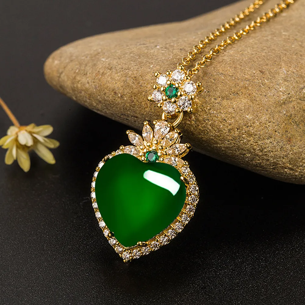 

Green Jade Agate Emerald Gemstones Zircon Diamonds Love Heart Romantic Pendant Necklaces for Women 18k Gold Filled Jewelry Gifts