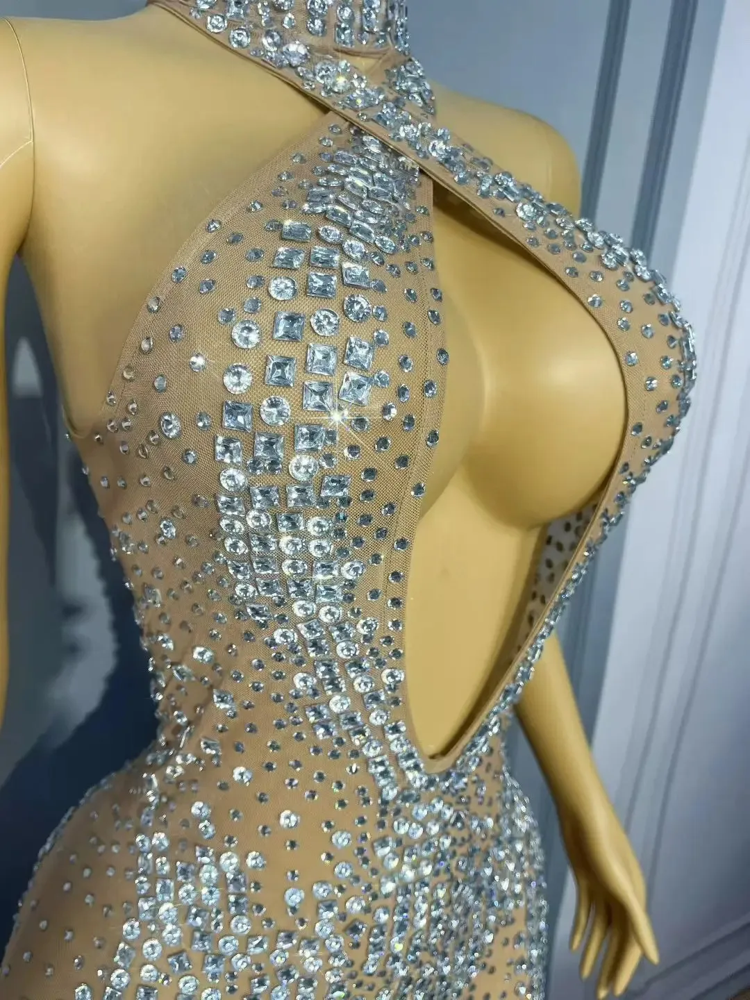 

Designer Full Crystals Tight Fitting Jumpsuit Gala Prom Red Carpet Star Wear Night Party Outfit Hollow Out Jumpsuit Jiaochaku