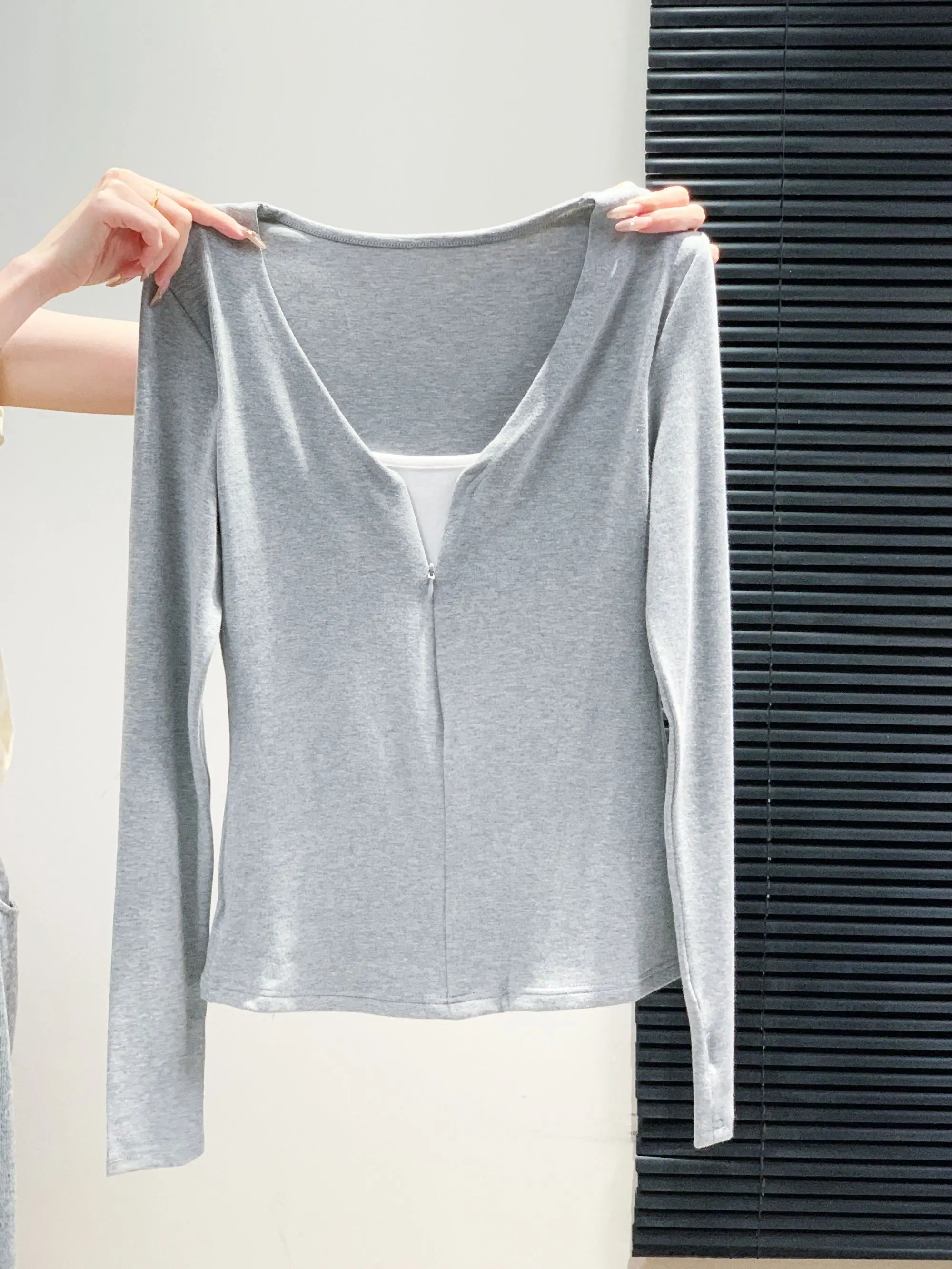 Slim Fit Long Sleeve V-Neck T-Shirt 95 Cotton Base Shirt Versatile Spring Autumn Style Women's Clothing Basic Top