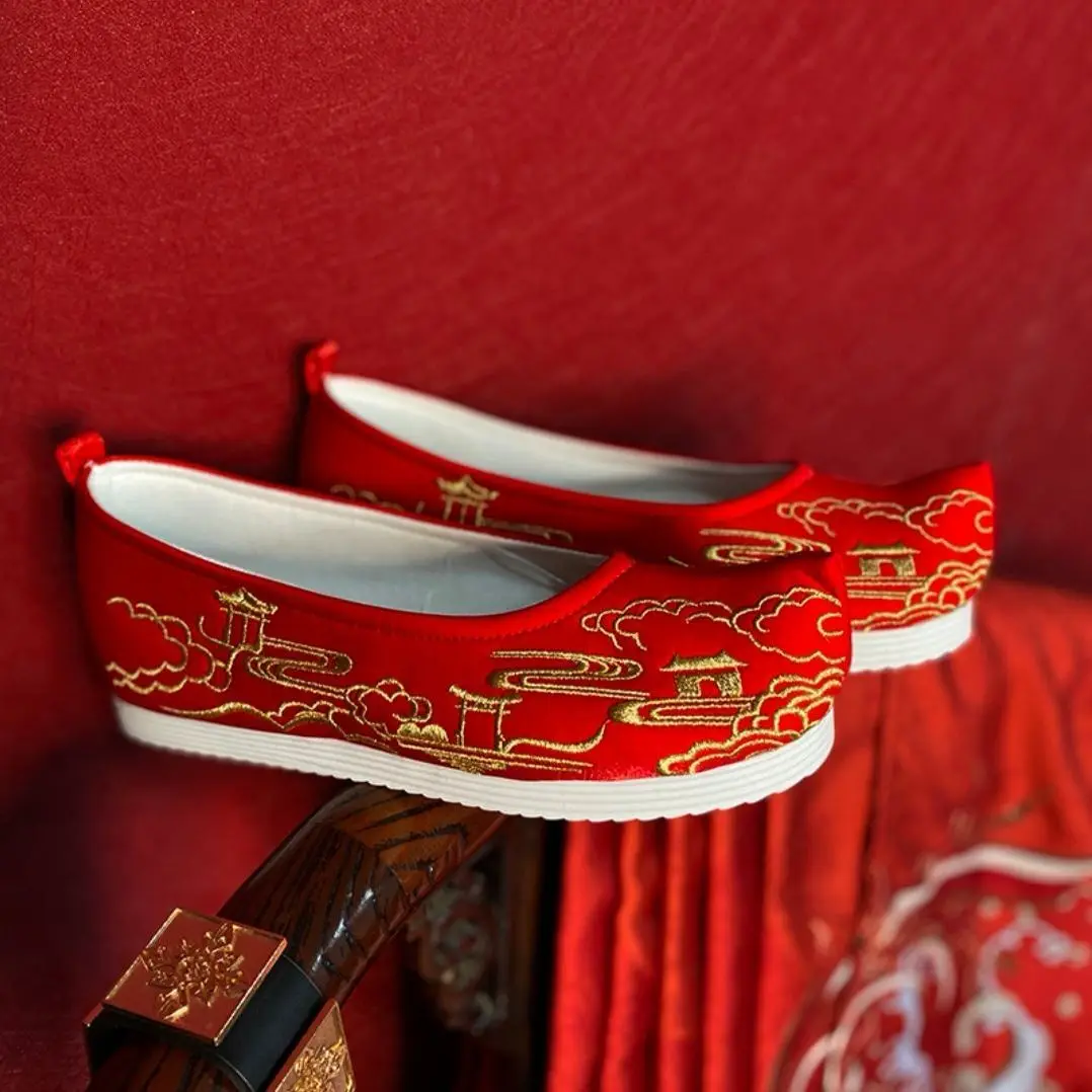 chinese ancient gold embroideried hanfu shoes summer unisex casual flat cloth shoes adult team performance match kungfu shoes