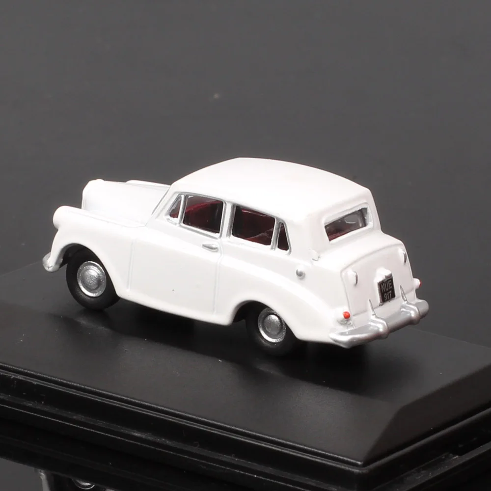 Oxford 1/76 Scale OO Gauge Triumph MayFlower 76TM001 Diecast Car Model Toy Vehicles Acrylic Box White Collectible Childrens Gift