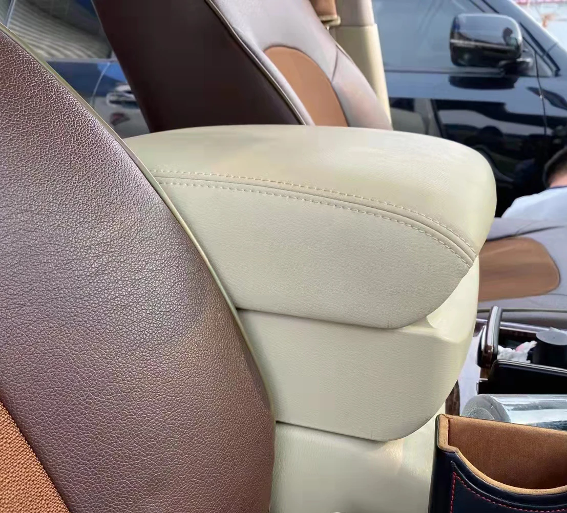 2021 Hot Selling Accessories Center Console Armrest Hidden First Generation Storage Box for Infiniti QX80