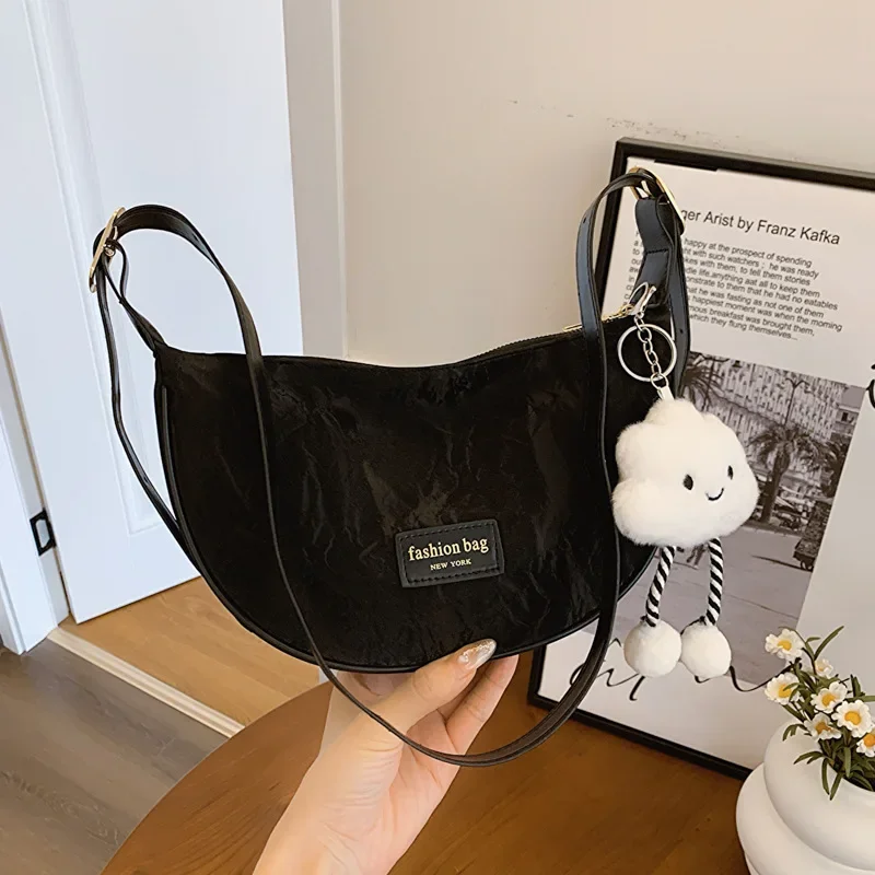 Fashion commuter messenger bag shoulder dumpling bag