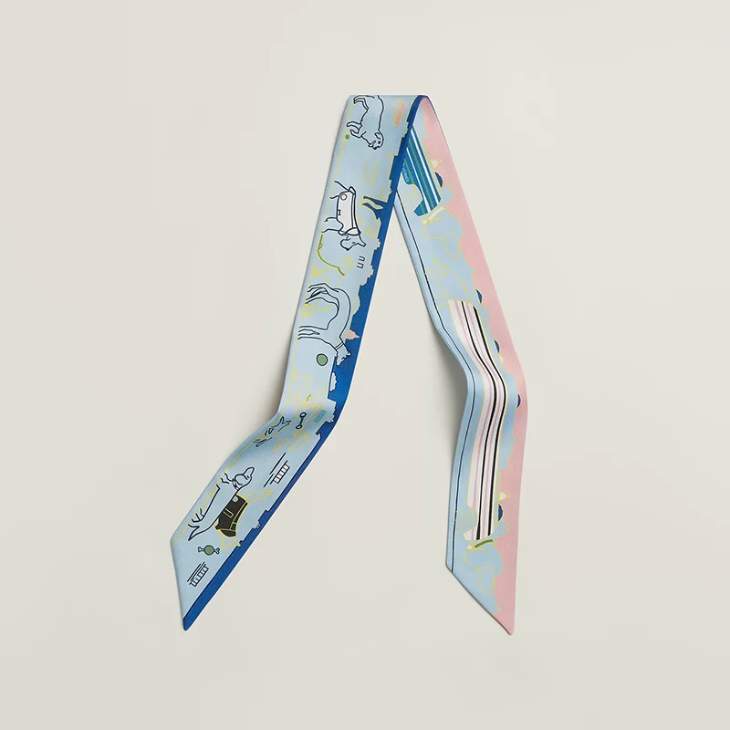 Pañuelo de Seda a Cuadros con Diseño de Perro de Amor de París, Nuevo en HK, Largo y a Rayas, 00% Seda de Morera, Lazo, Bols...