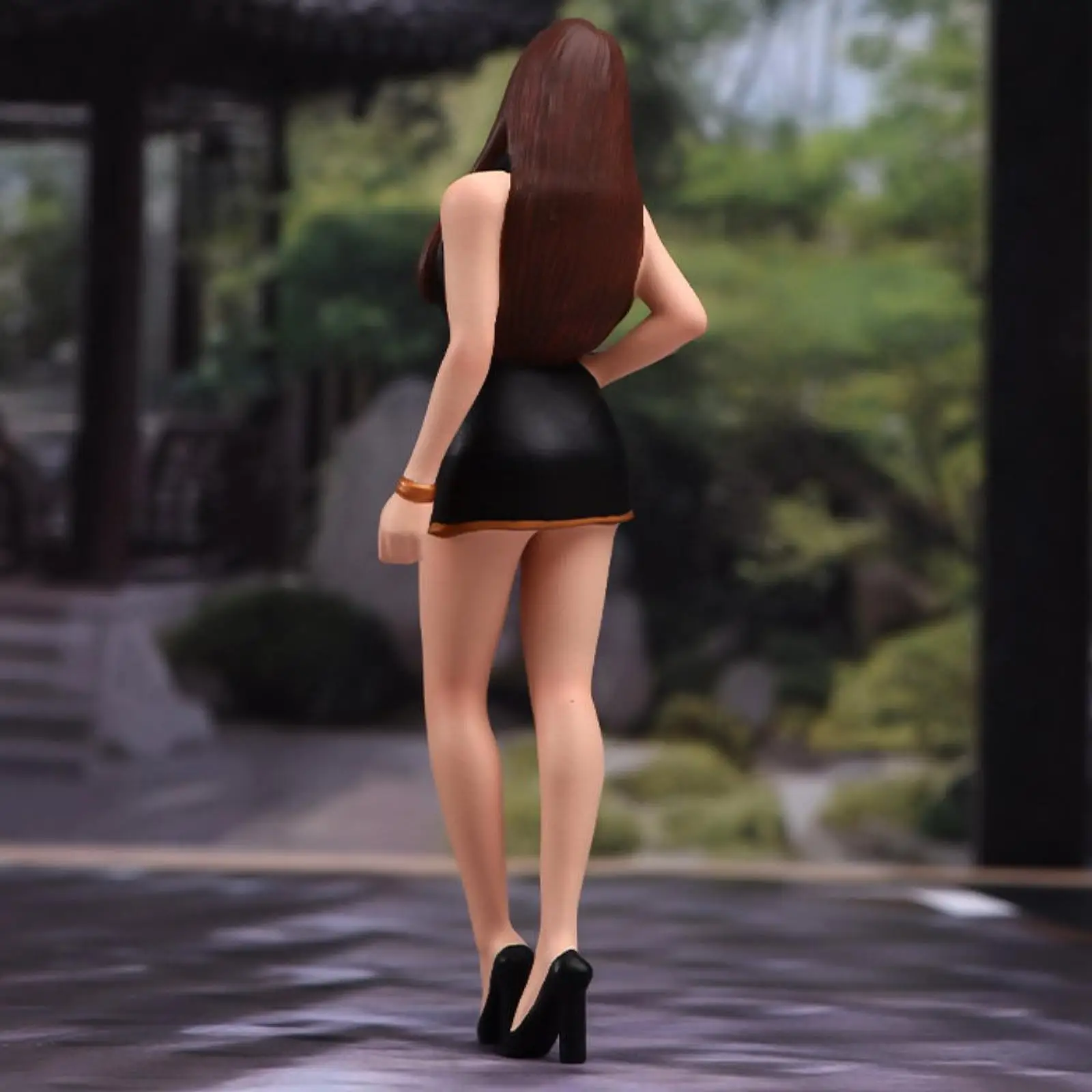 

1:24 Cheongsam Girl Model Tiny People Model Long Hair Mini Standing Figure for Sand Table