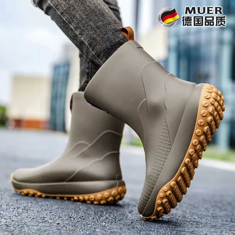 

Мужские резиновые сапоги до середины икры, новинка 2025, модная уличная противоскользящая обувь для воды, легкие водонепроницаемые резиновые туфли, галоши