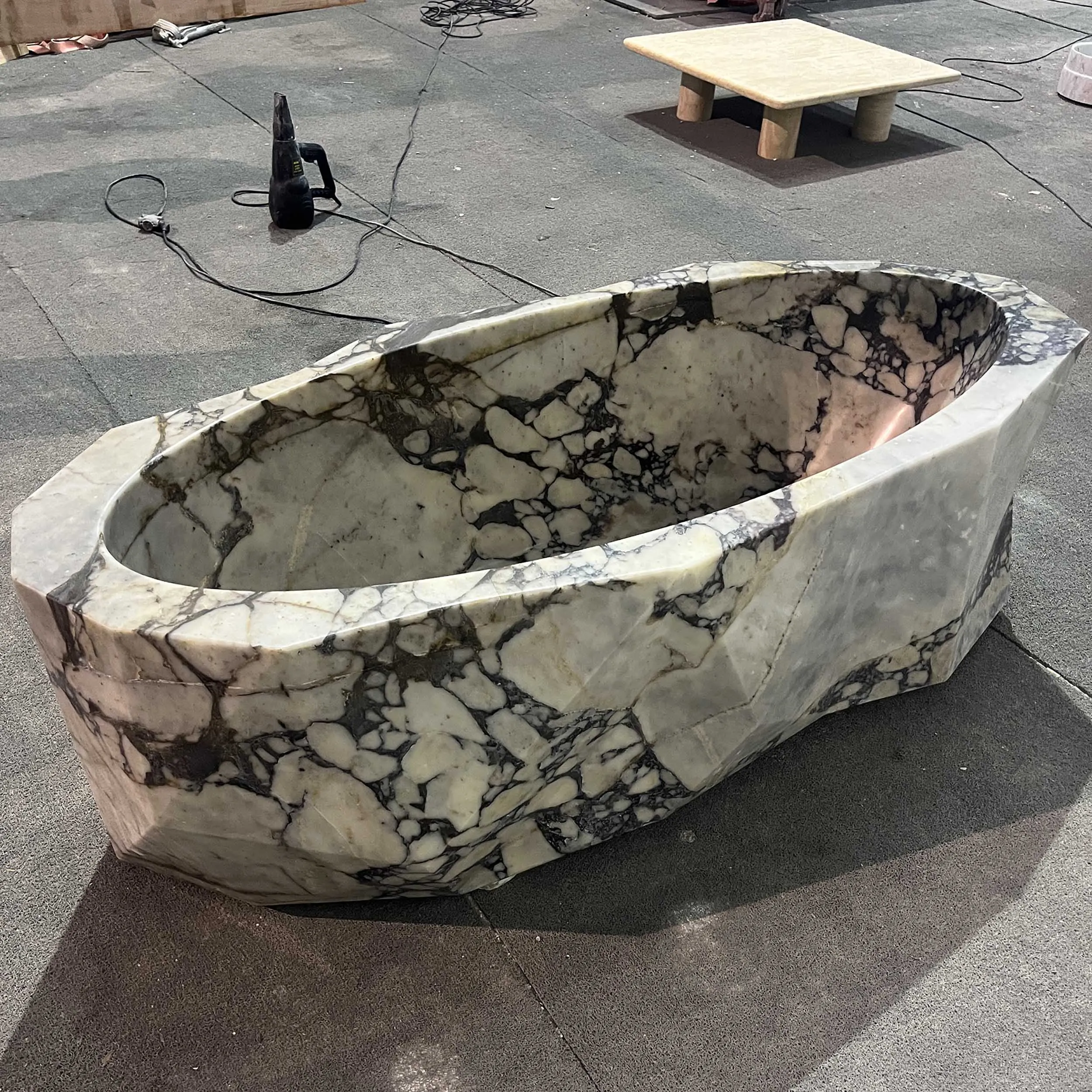 #￥Luxury Calacatta Viola MarbleFreestanding Bathtub Stone 72 Inch Irregular ShapeSoaking Tub for Villa Hotel Apartment Furniture