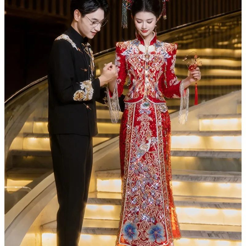 

New heavy industry toasting Chinese-style wedding dress with dragon and phoenix small figure