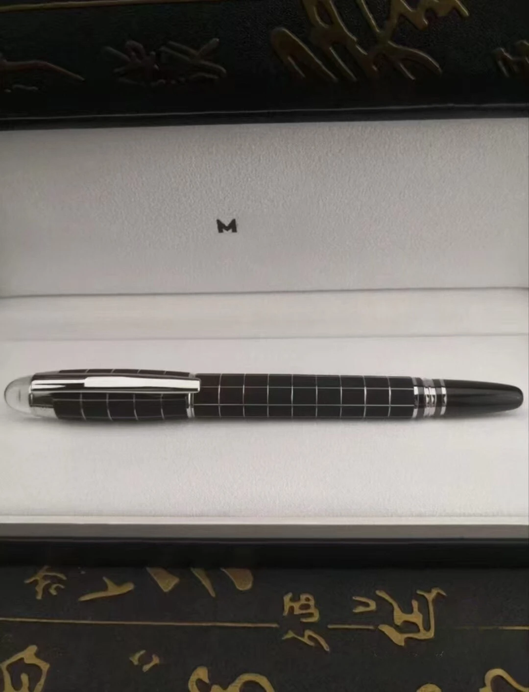 

M Brand Black Silver Grid Pattern Business Fountain Pen, High-End Calligraphy Pen, Office Writing Pen（No Pen Box Included）