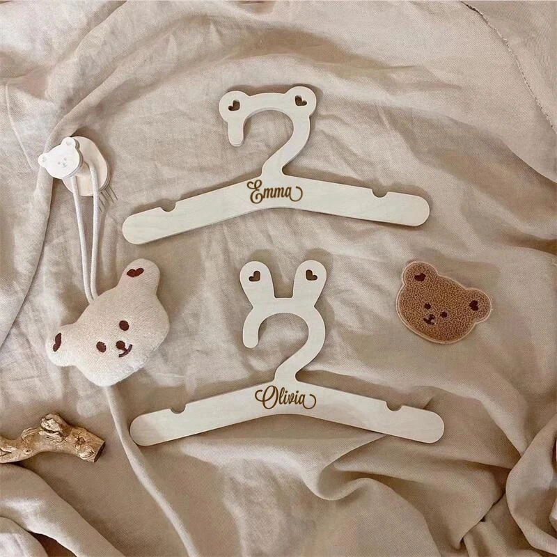 Custom Name Wooden Clothes Hanger Kids Baby Hanger Rack  Room Nursery Decor for Kids Present Children Organizer Clothing Hanger