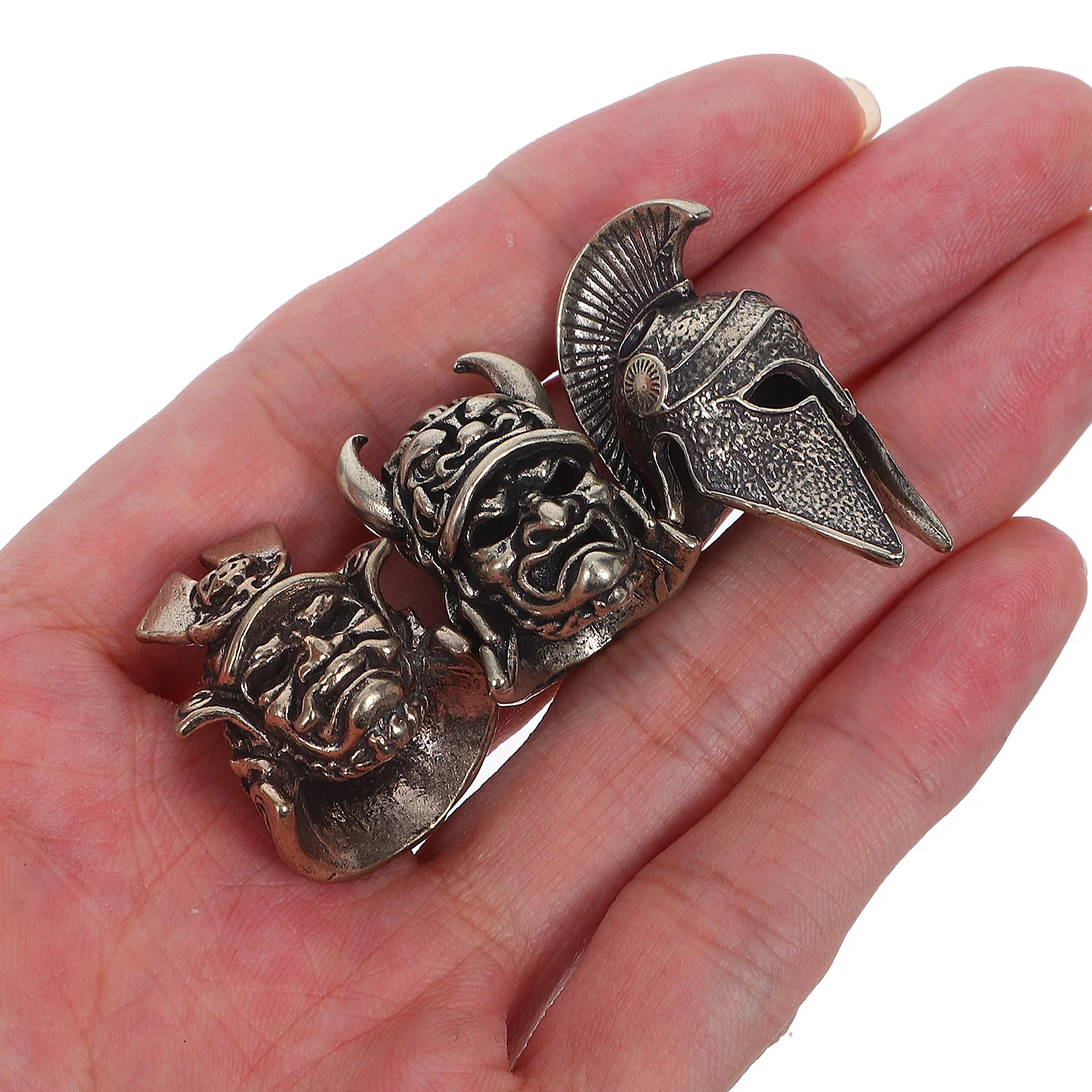 

3Pcs Retro Samurai Charms Vintage Skull Pendants DIY Crafts Japanese Samurai Pendant Necklace Accessories