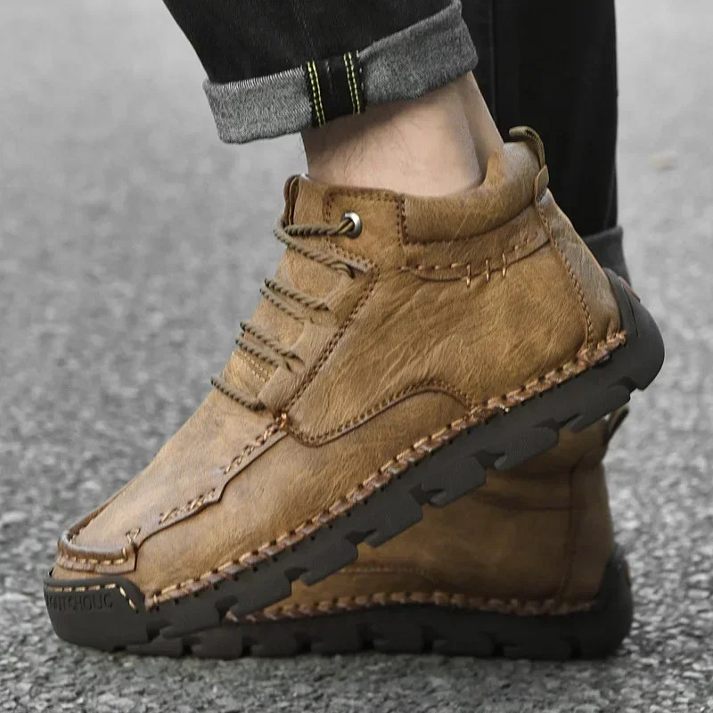 Hiking Shoes for Men Autumn Winter Ankle Snow Boots Optional Plush High-tops Men Shoes Hand Stitched Leather Shoes 2024