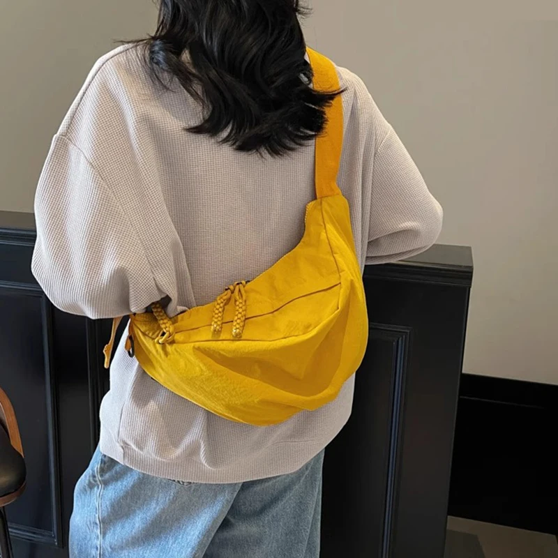 Large Capacity Dumpling Bag for Women 2025 New Lightweight Broadband Crossbody Bag Nylon Canvas Commuting Bag Sports Cycling Bag