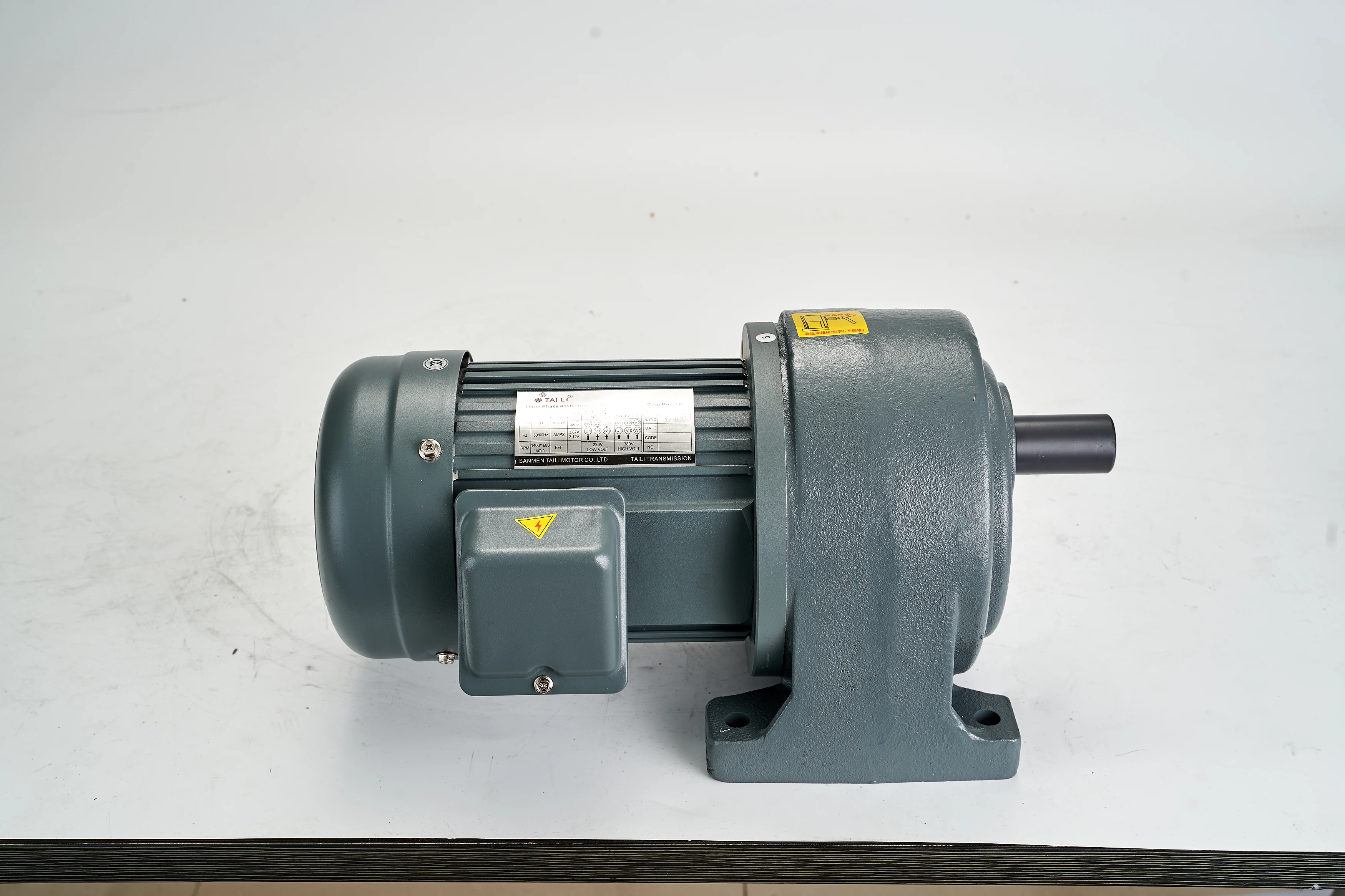 AC  Motor Gearbox 1hp 2hp 3hp 750w 2.2kw 3kw 5kw Three-phase Gear Reducer 220/380V  Gear Motor for Conveyor Packaging Machine