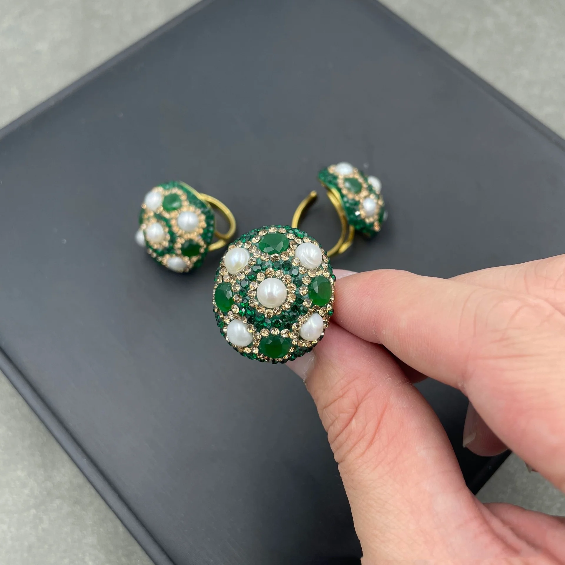 

MVR063 Изумрудно-зеленый кристалл с жемчугом, позолоченное регулируемое кольцо, элитное кольцо ручной работы, классический винтажный стиль, женские банкетные украшения