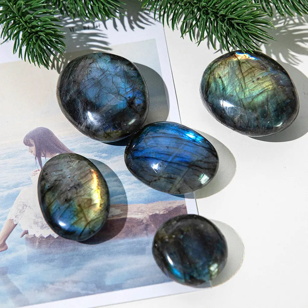 1Pcs Natural Moonstone Crystal Stone Adornment Decorative Hand Grip Stone for Home Office Creative Tabletop Decoration