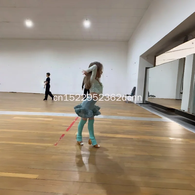 نمط جديد ملابس الرقص اللاتينية الخريف الشتاء مجموعة ممارسة جديدة: حمالة طويلة الأكمام القوس الأعلى وتنورة الأزهار ملابس رقص 120-170 سنتيمتر #3