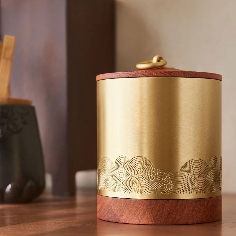 

Chinese Style Pure Brass Tea Canister with wood Lid Anti-Oxidation Moisture-Proof Storage Container for Tea Kitchen Spice Jar