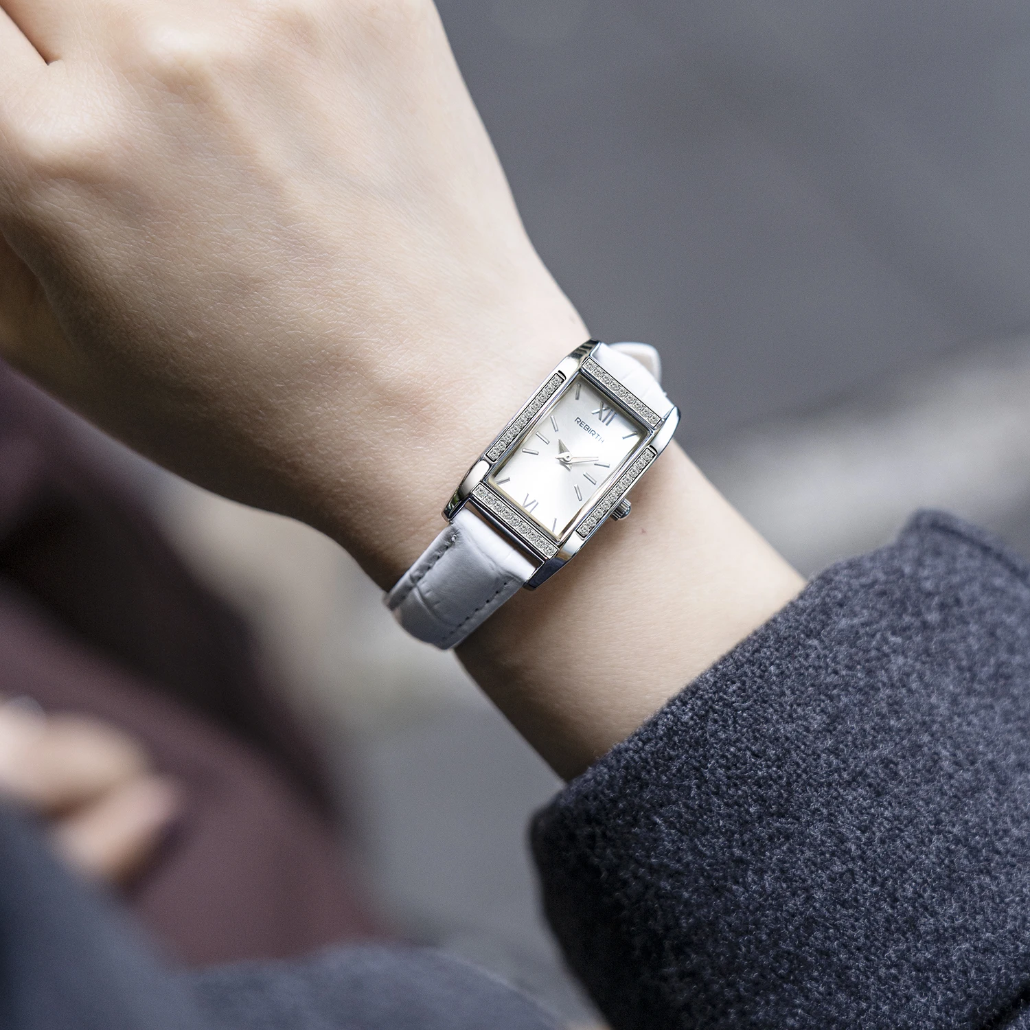 

Retro Style Simple Small Square Watch Trendy Literary Quartz Movement Watch