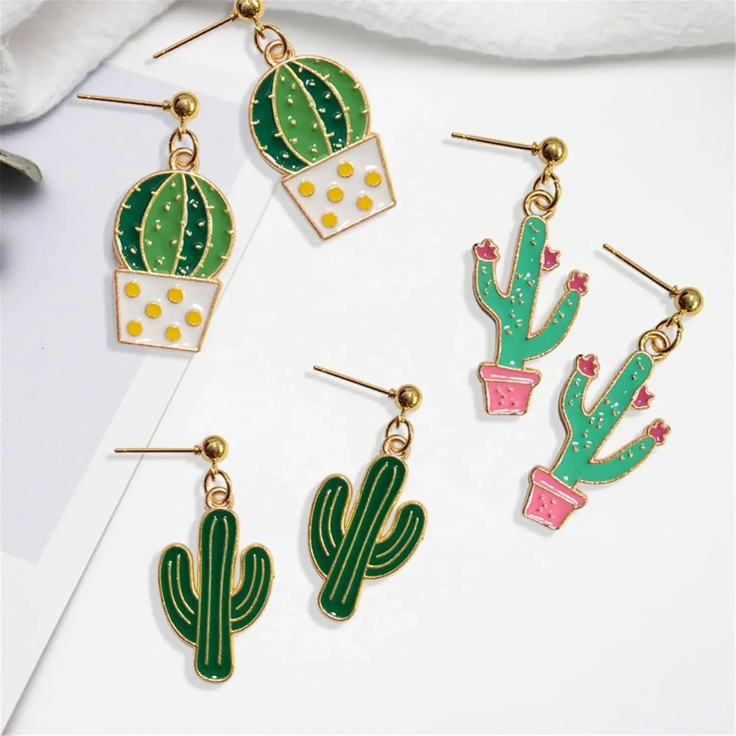 3 Pairs Handmade Lightweight Funny Green Enamel Plant Cactus Dangle Earrings Sets for Women Sweet Creative Potted Stud Earrings