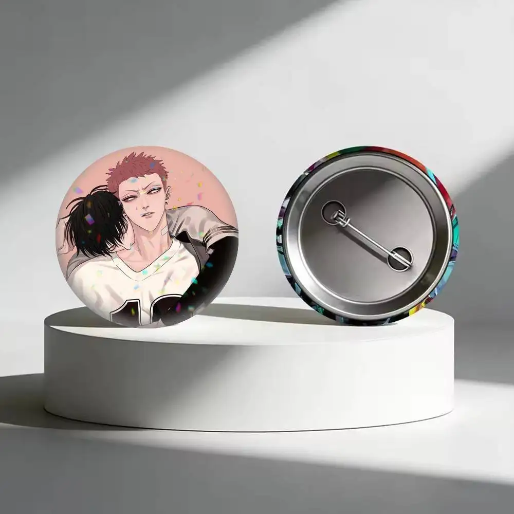 19 Days H-He Tian  25 32 44 58 75mm Badges Personalized Round Brooches Pins Accessory Gift