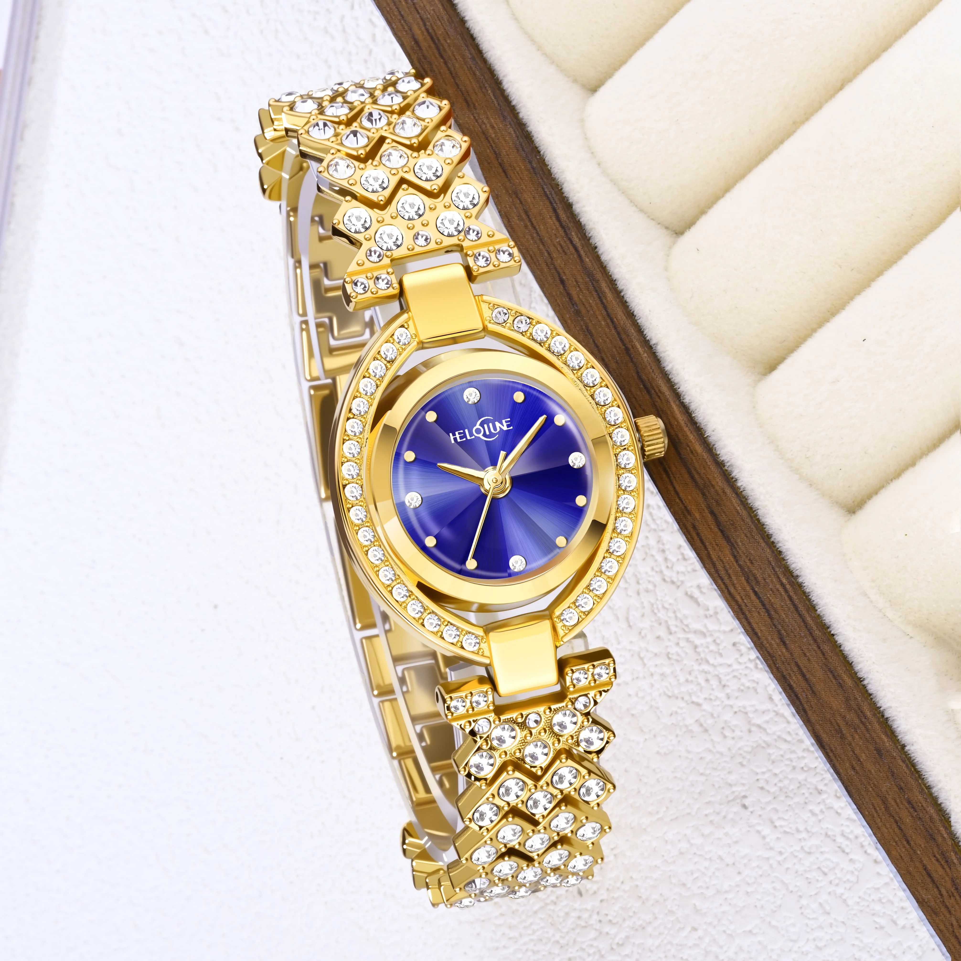 1 Luxury Golden-Plated Quartz Watch Durable Golden-Plated Finish 2-Year Color Retention Guarantee Ideal Gift Choice