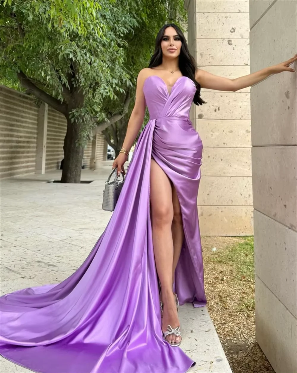 

Customized Lavender Satin Evening Dresses Strapless V-neck Mermaid Prom Dress Sleeveless Floor-length Wedding Party Dress Women