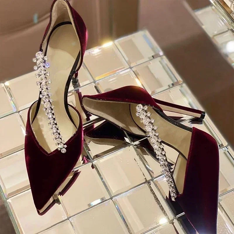 Diamond black high heels 2025 summer new style socialite sexy banquet shoes pointed thin heel hollow leather single shoes