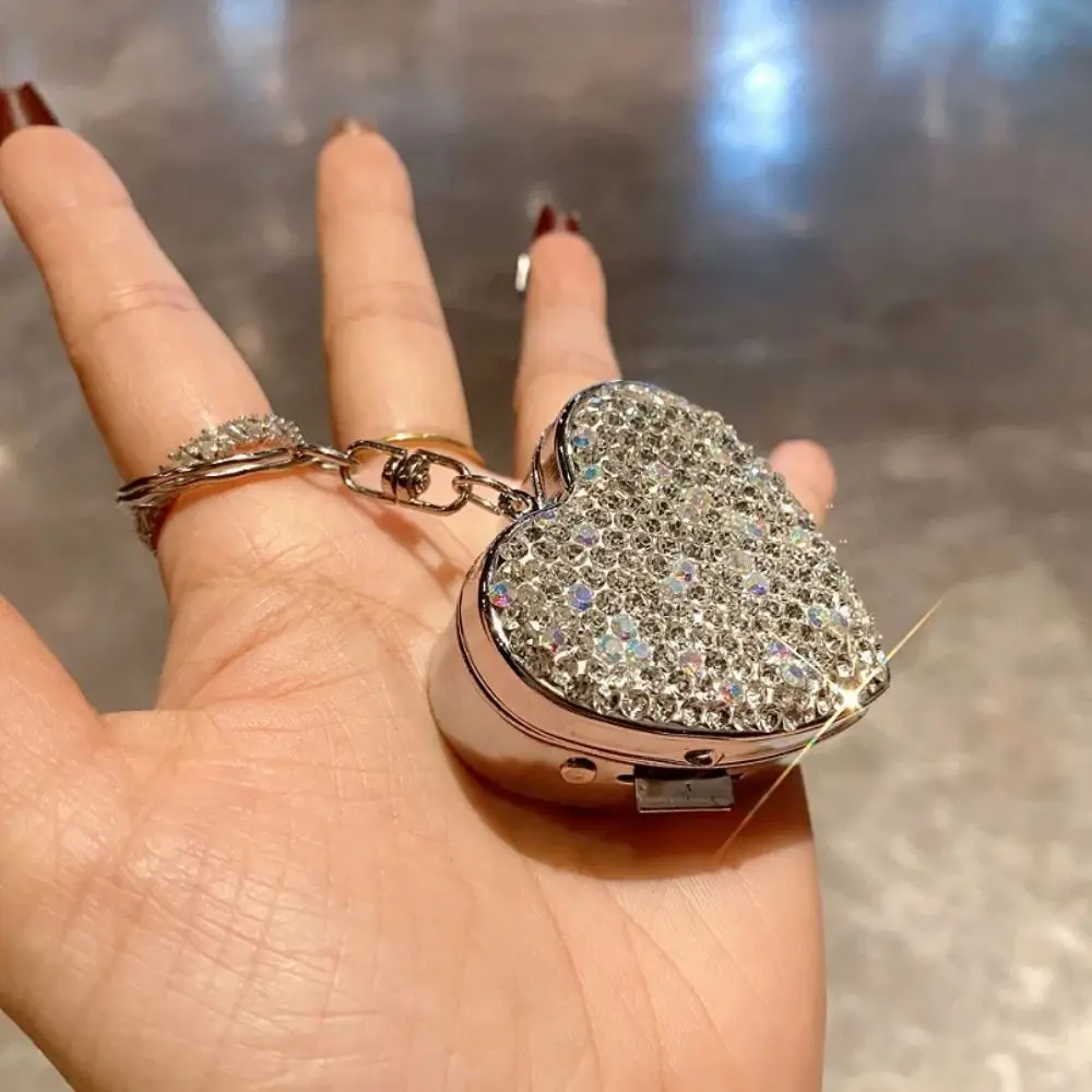 Shiny Rhinestone Mini Metal Pill Box Portable Heart Shape Travel Pill Organizer Moisture-proof Blingbling Pill Case Container