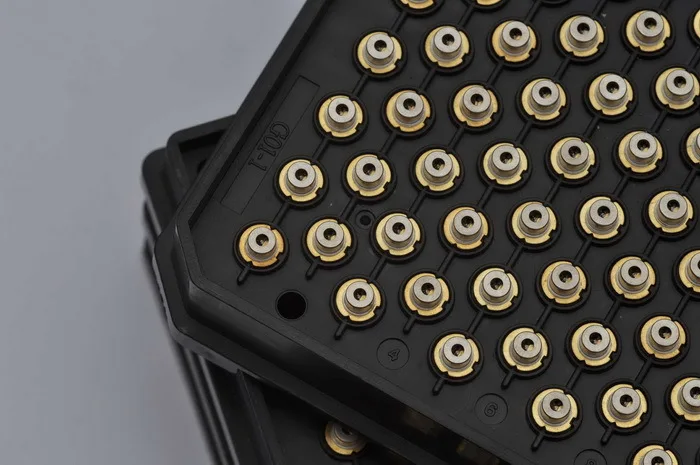 قائمة بوم بالجملة الأصلي LED ديود 405nm 650nm 830nm 850nm ديود دعم التخصيص استنساخ