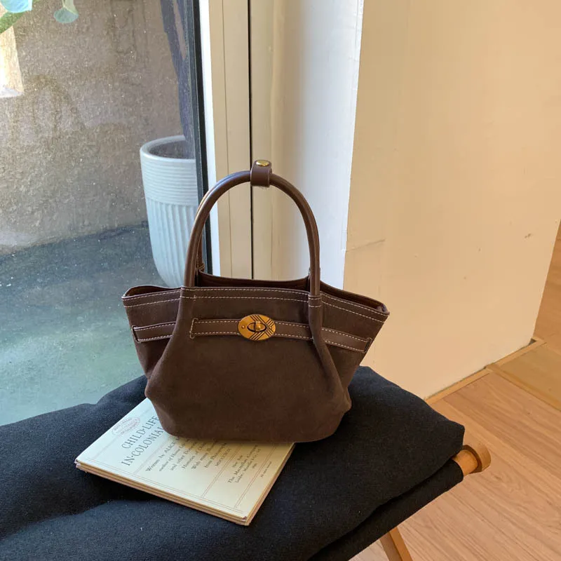 

Temperament fashionable exquisite Korean versatile foreign style shoulder messenger bag 2025 autumn and winter new handbag bag