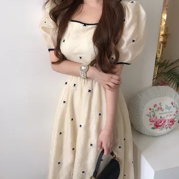 한국어 스타일 자수 짧은 소매 드레스 묶여 허리 여성 패션 트렌드 여름 캐주얼 streetwear 새틴 드레스 Best5 한국어 스타일 자수 짧은 소매 드레스 묶여 허리 여성 패션 트렌드 여름 캐주얼 streetwear 새틴 드레스 Best5