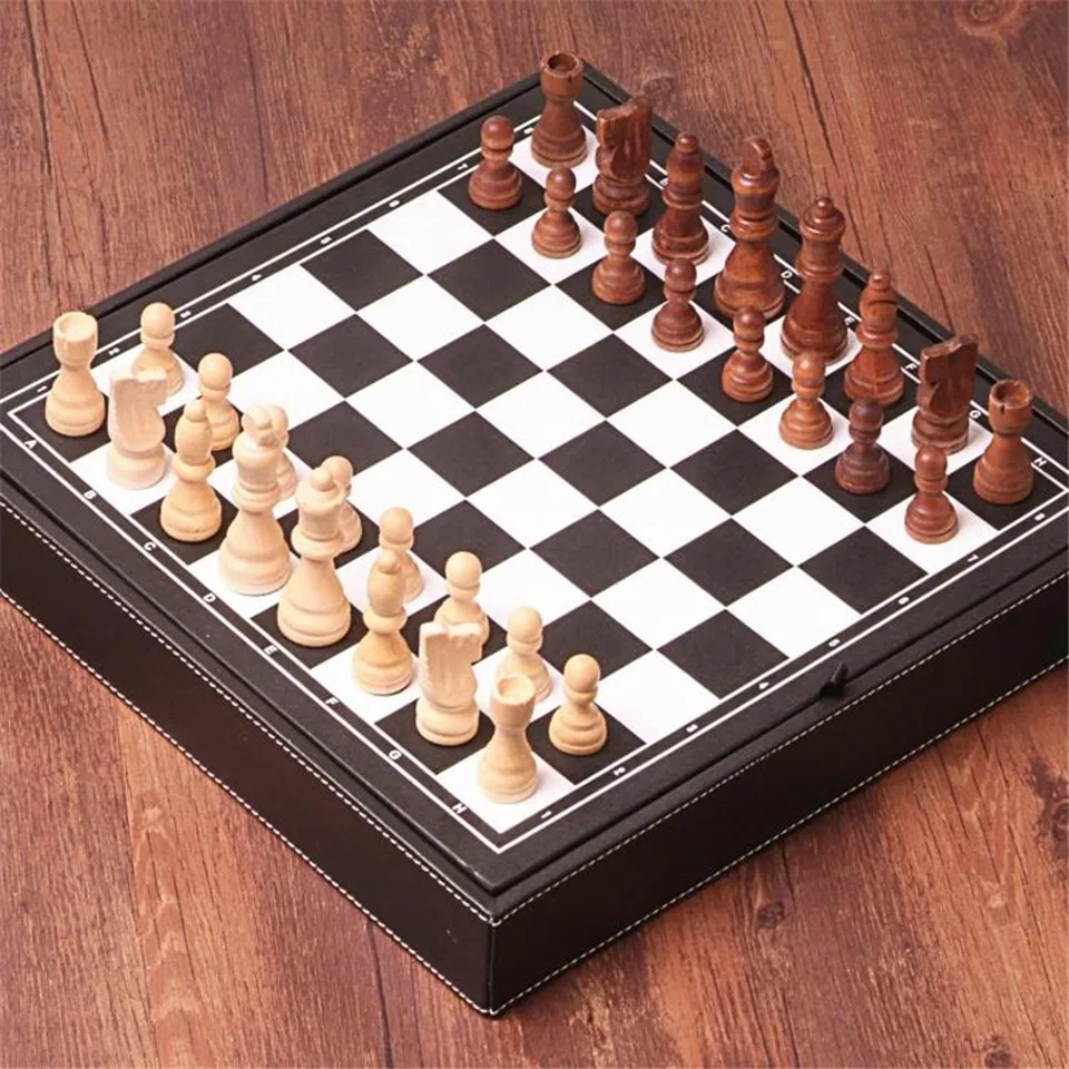 Wooden Chess Set, King Height 78mm Wooden Chess Pieces, Family Board Game, Protable Leather Box Chessboard, Wood Chessman