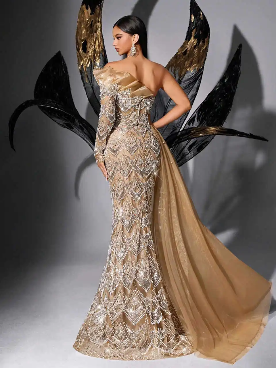 화려한 원숄더 프롬 드레스 우아한 스팽글 비즈 이브닝 드레스 플로어 길이 사이드 트레인 파티 가운 맞춤 제작