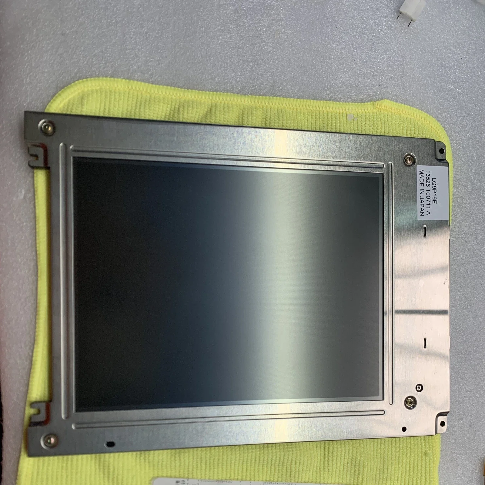 

Original 8.4 inch LQ9P16E LCD Display Screen Panel in stock