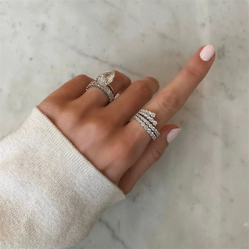 Huitan Simple Stylish Lines Cubic Zirconia Rings Women Silver Color Band Bridal Wedding Accessories Modern Jewelry for Party New