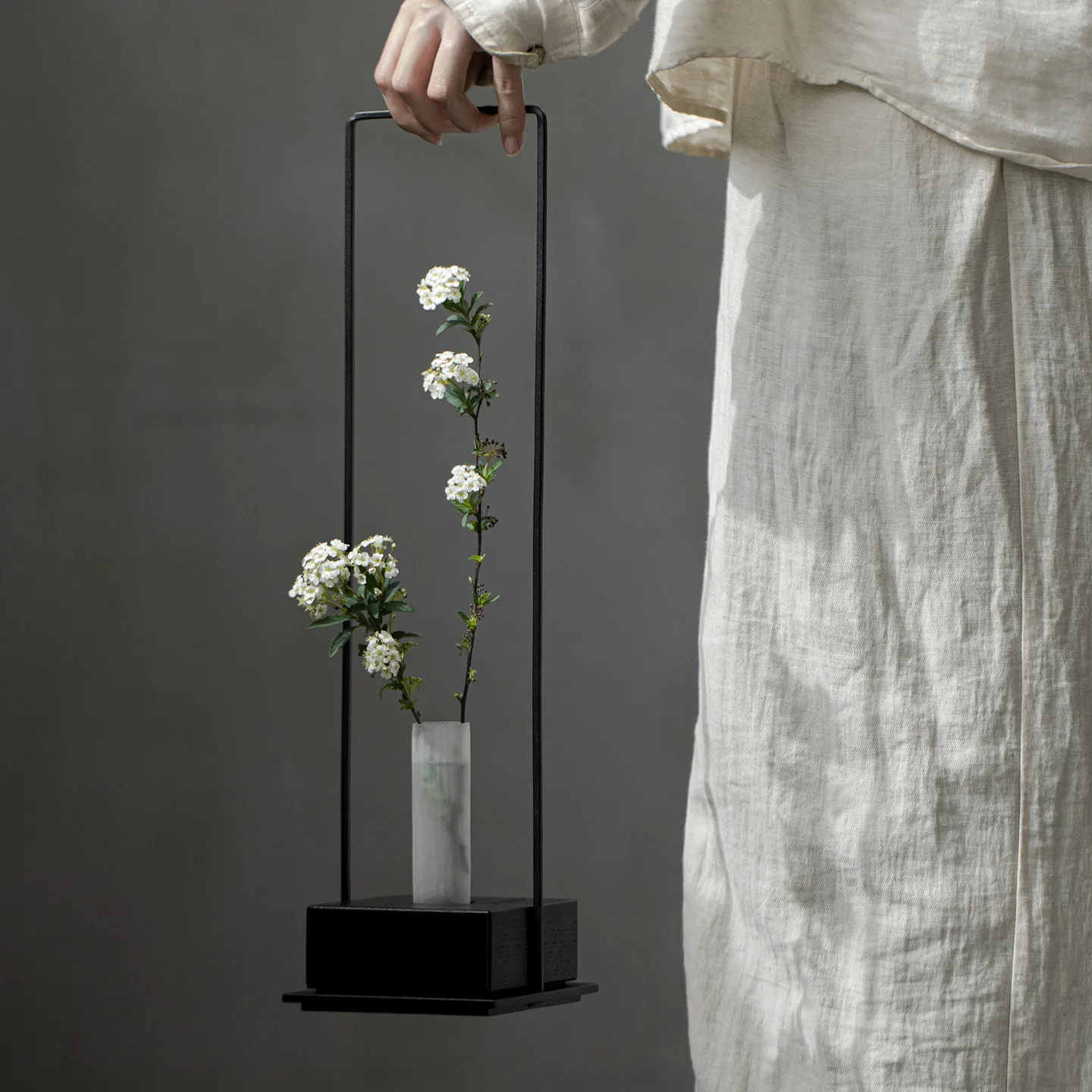 Japanese-style simple wrought iron glass vase flower insert flower stand Zen water flower cultivator tea space decoration