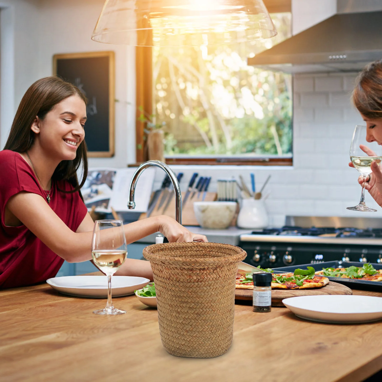 

Woven Plant Basket Rustic Round Flower Pot Holder Decorative Storage Container for Plants Makeup Ornaments Indoor Use