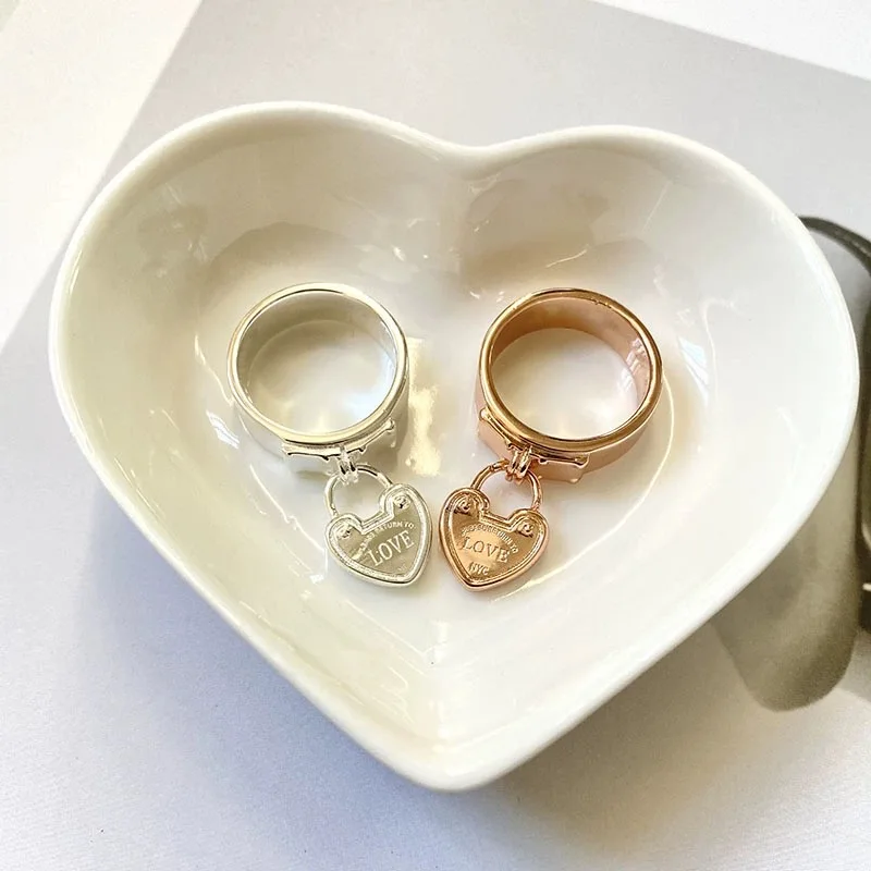 Classic fashion heart-shaped ring,high quality romantic Valentine's Day gift, do not fade easy deformation of jewelry